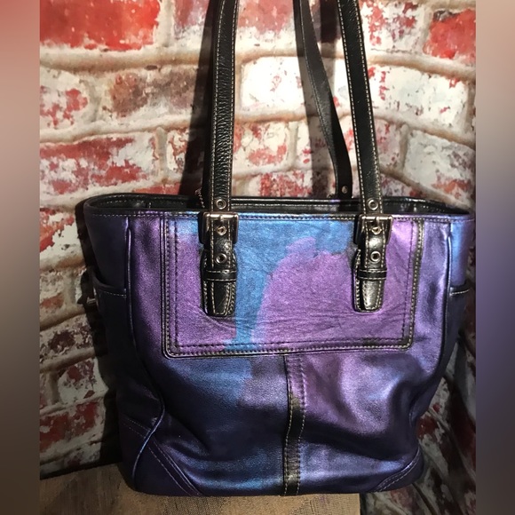 STUNNING Authentic Coach Metallic Purple & Blue Leather Handbag Tote - Picture 2 of 13